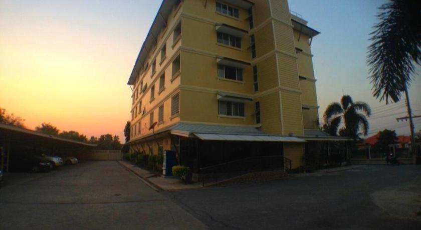 Seksub Place Ban Han Tra Fang Nua Εξωτερικό φωτογραφία