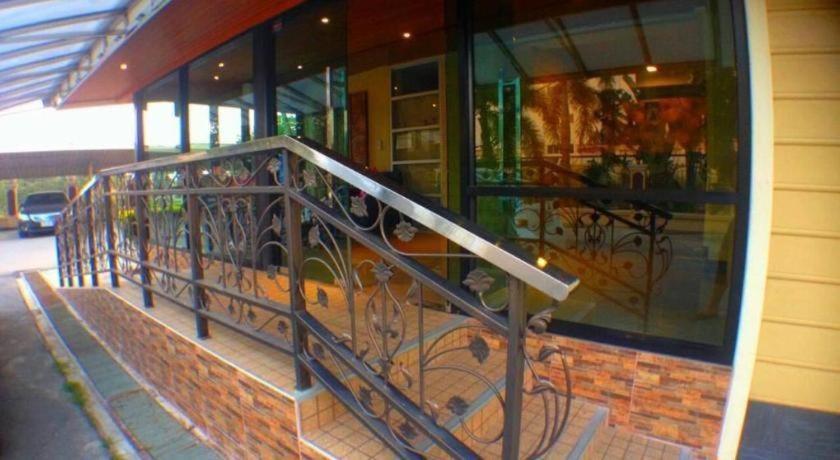 Seksub Place Ban Han Tra Fang Nua Εξωτερικό φωτογραφία